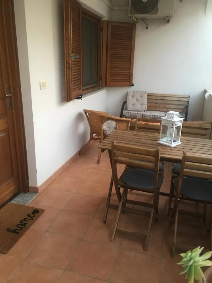 Design Apartments - P Siniscola 0*,